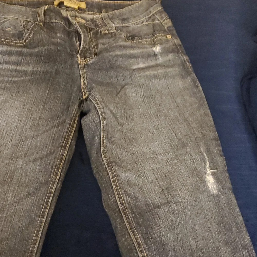 MID RISE JEANS - Picture 2 of 4